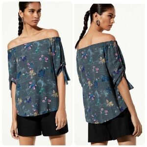 BABATON Aritzia Malik Off Shoulder Blue Floral Blouse Top Size Medium